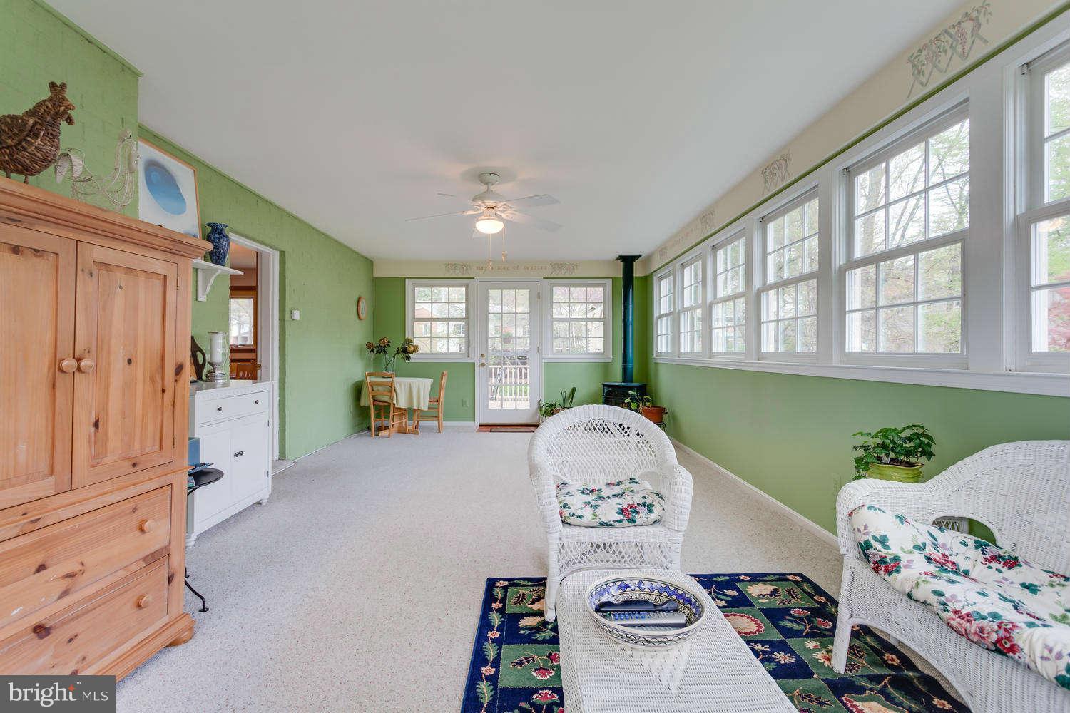 7113 Thrasher Road McLean, VA 22101 - Photo 19 of 28 Sunroom