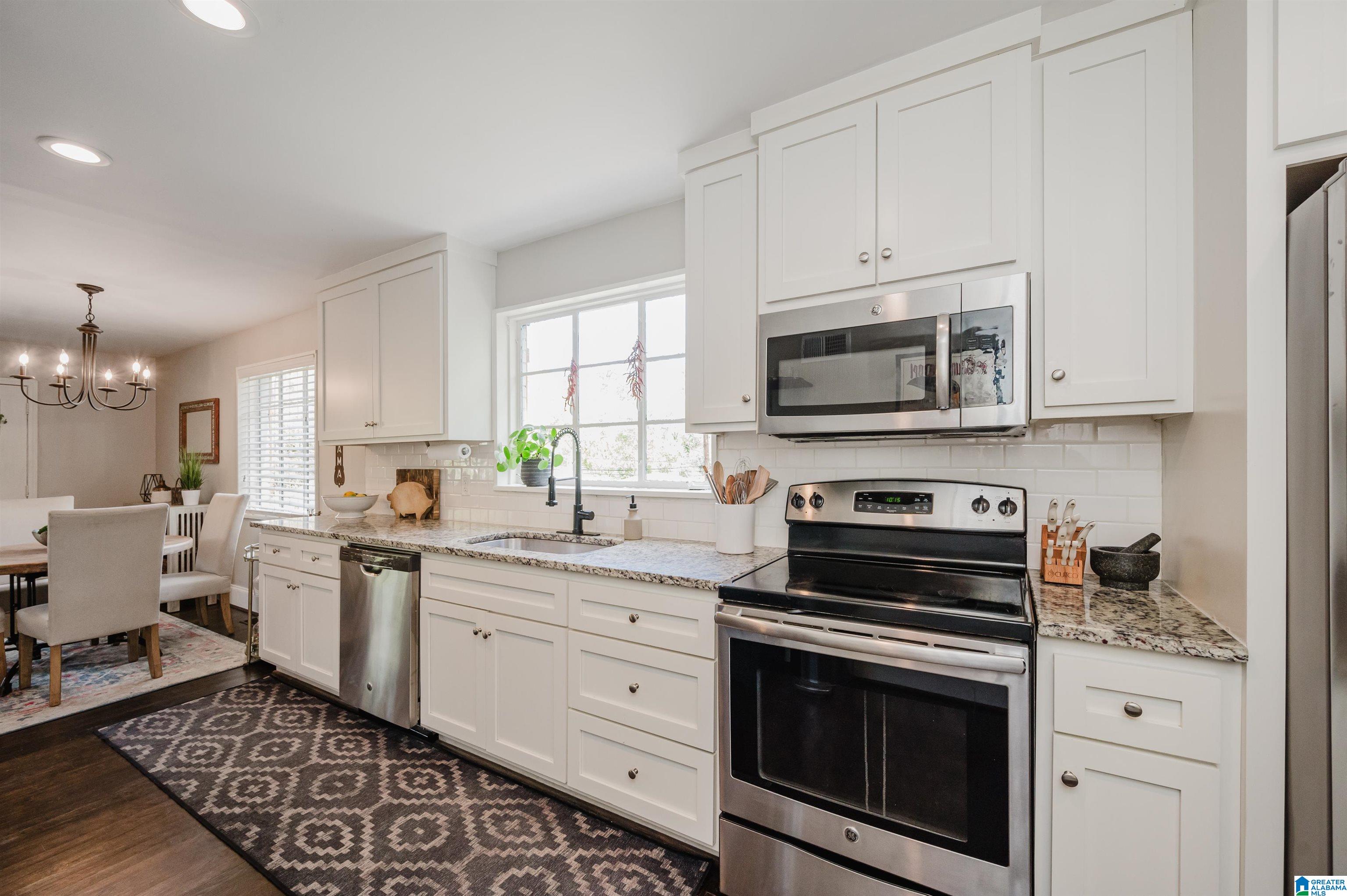 1617 Cresthill Road Birmingham, AL 35213 - Photo 10 of 40