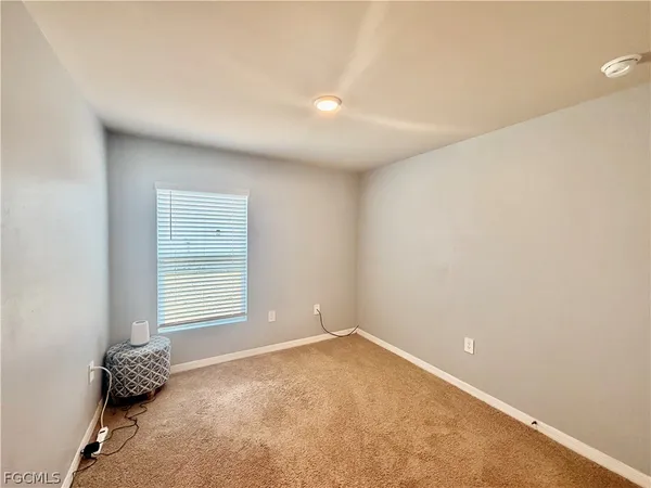 $259,000 | 5013 Pinetree Circle, LaBelle, FL 33935