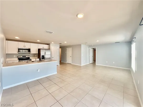 $259,000 | 5013 Pinetree Circle, LaBelle, FL 33935
