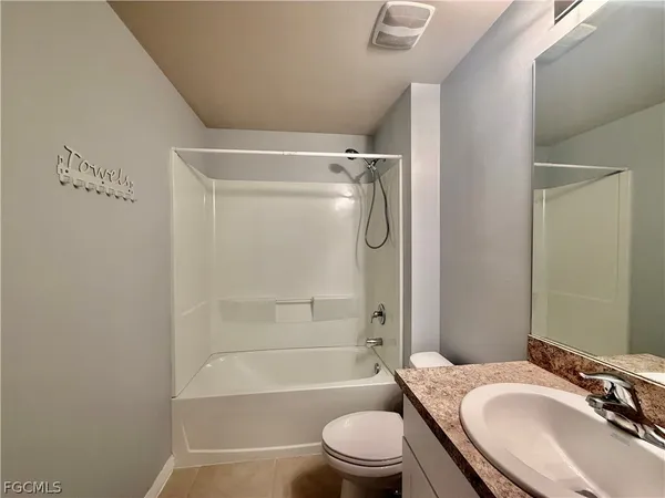 $259,000 | 5013 Pinetree Circle, LaBelle, FL 33935