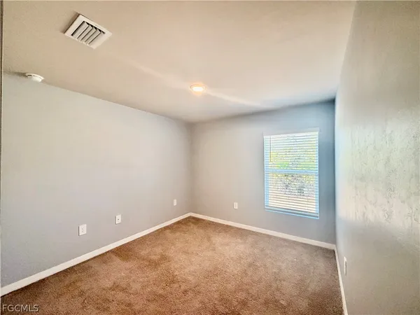 $259,000 | 5013 Pinetree Circle, LaBelle, FL 33935