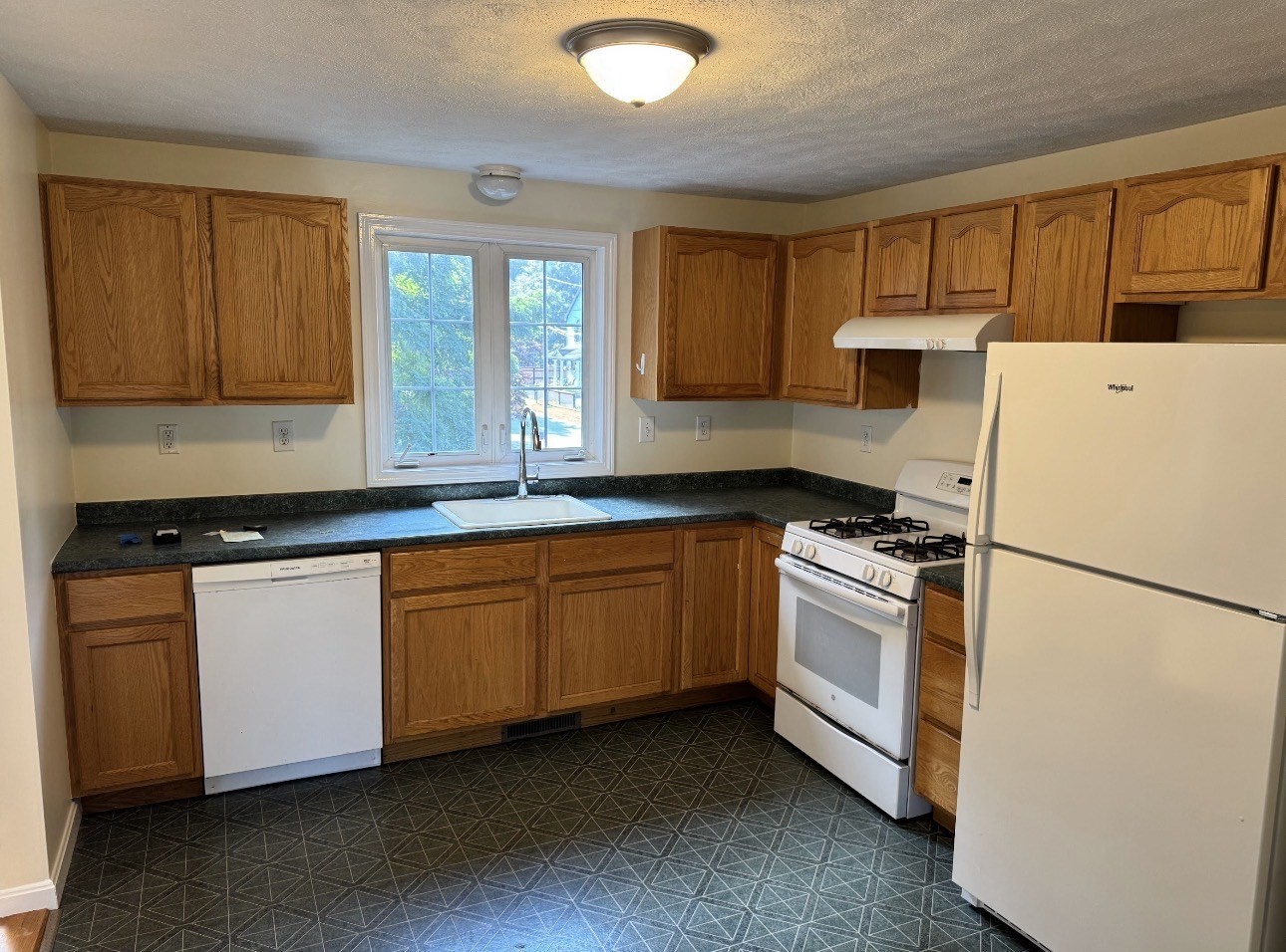 781 Boston Road Billerica, MA 01821 - Photo 17 of 20 Gallery Image 17
