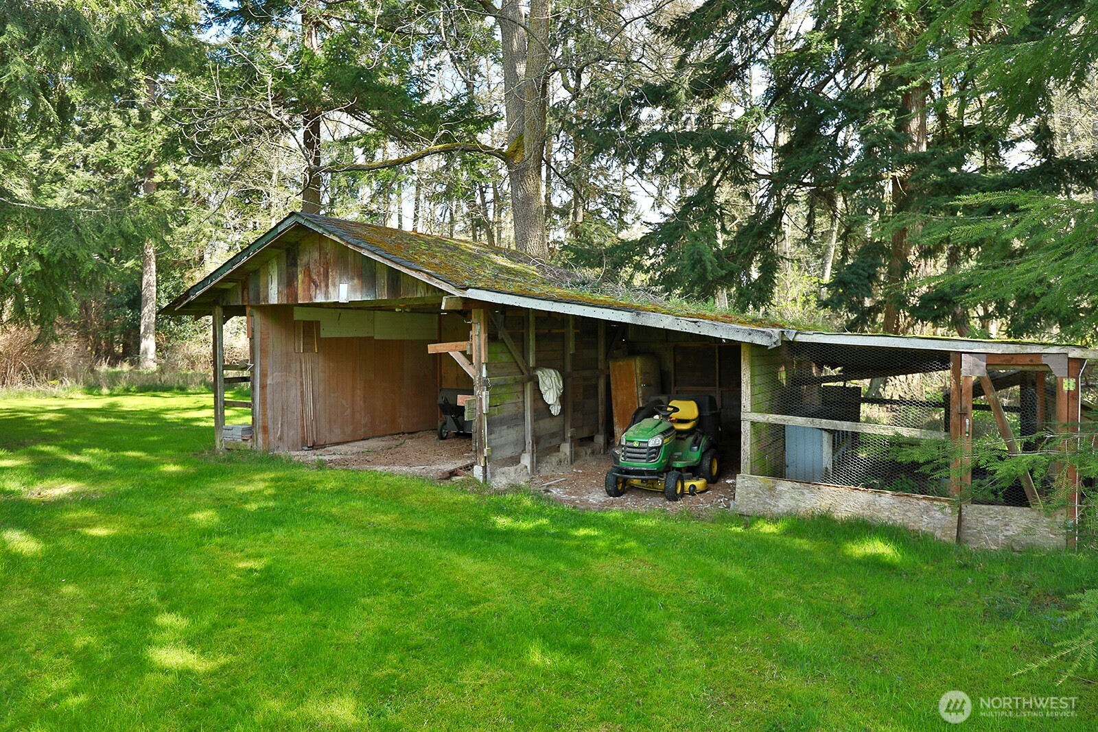 397 Lagoon Point Road Greenbank, WA 98253 - Photo 5 of 38 Gallery Image 5