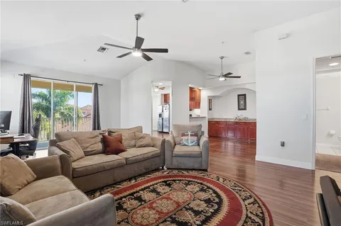 $190,000 | 1121 Van Loon Commons Cir Cape, Unit 301, Cape Coral, FL 33909