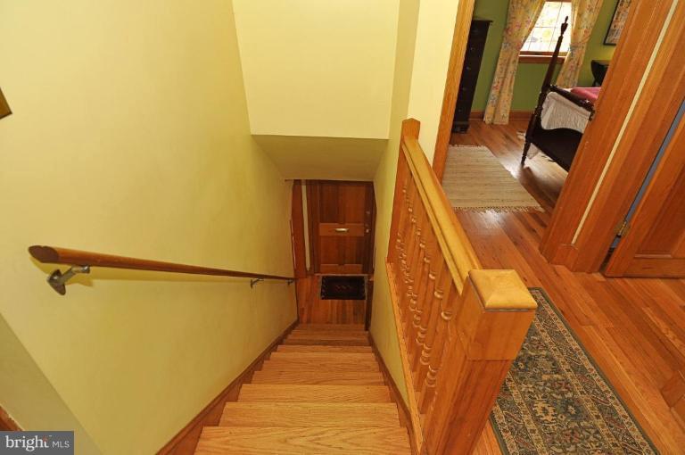 10003 Raynor Road Silver Spring, MD 20901 - Photo 22 of 28 a view of a balcony