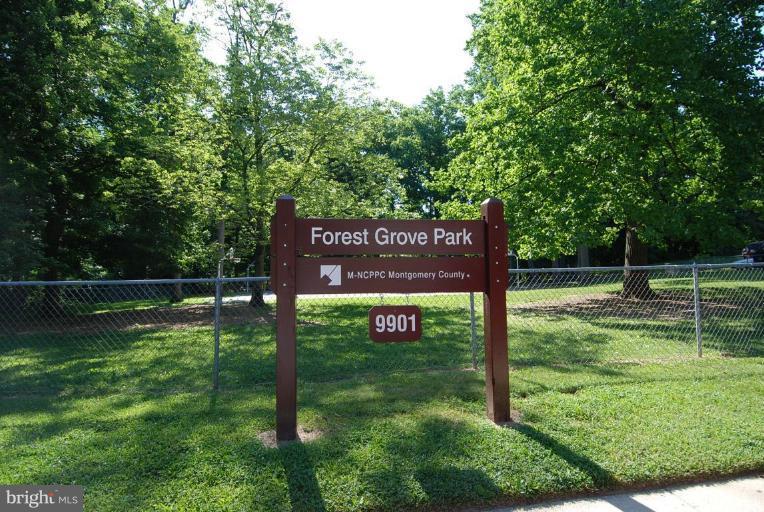 10003 Raynor Road Silver Spring, MD 20901 - Photo 27 of 28 a view of a park