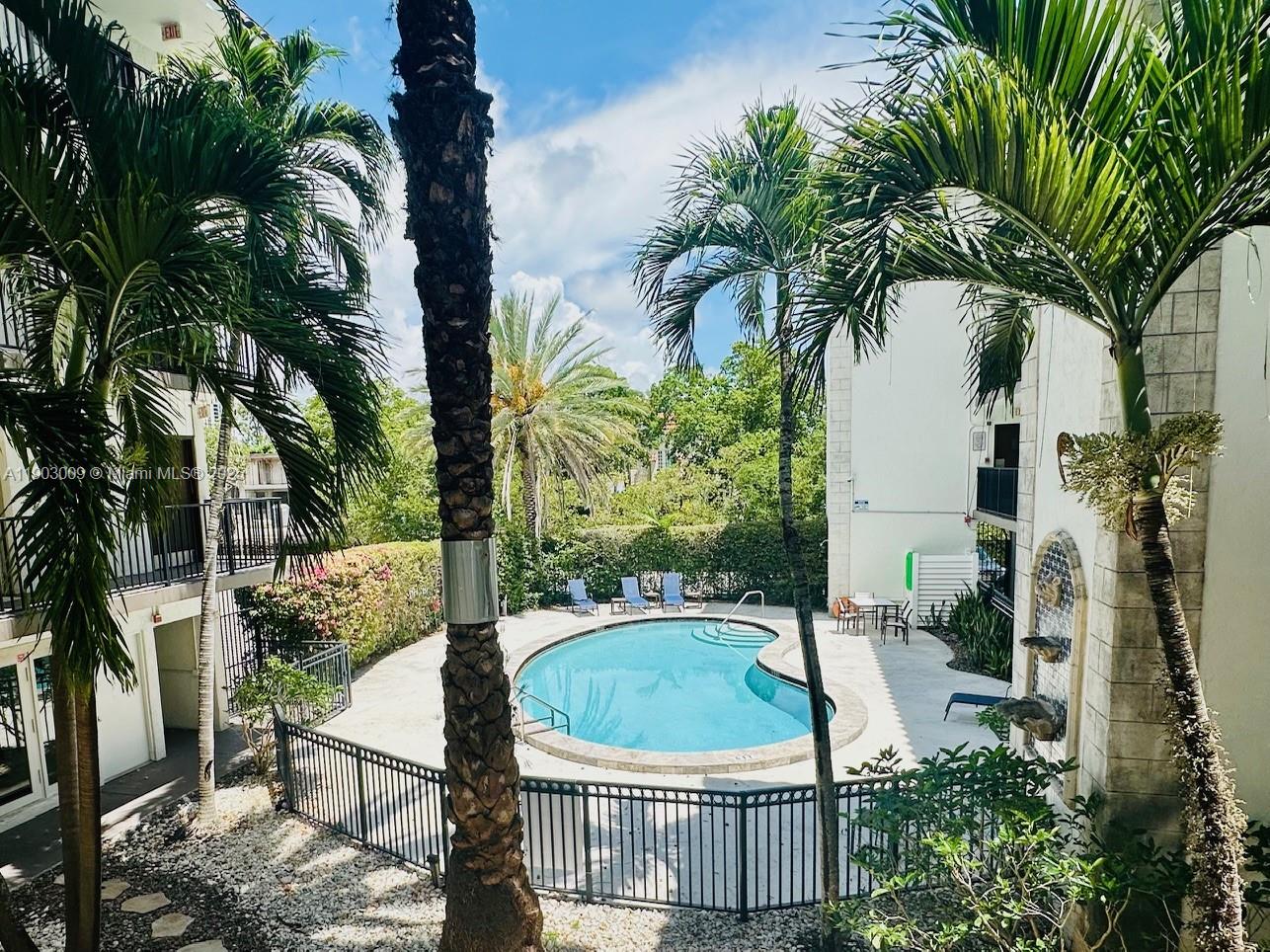 924 Southeast 2nd Street, Unit 9 Fort Lauderdale, FL 33301 - Photo 1 of 19