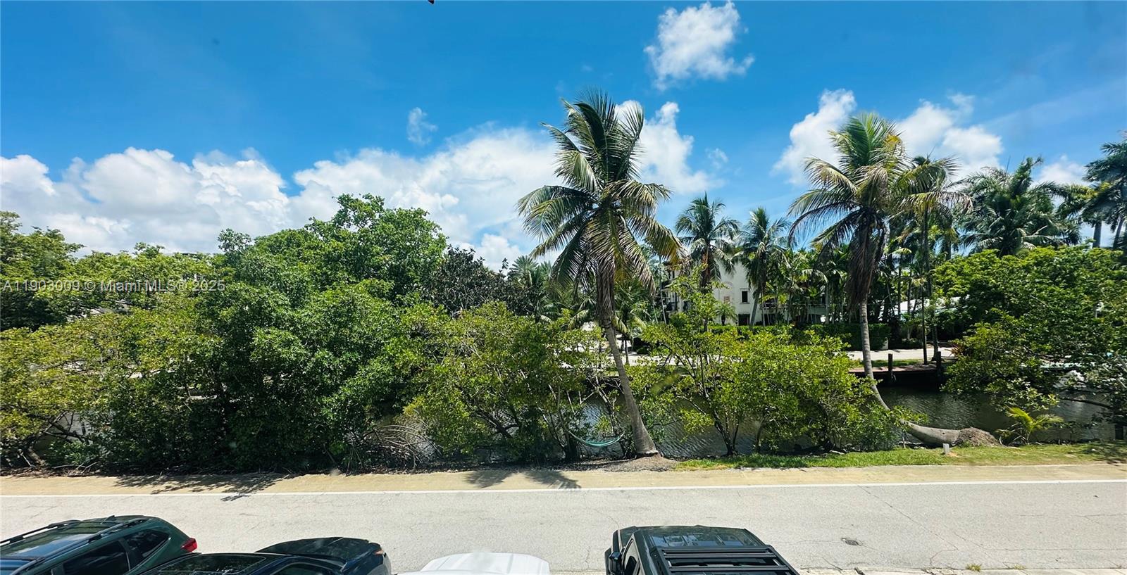 924 Southeast 2nd Street, Unit 9 Fort Lauderdale, FL 33301 - Photo 19 of 19 a view of a yard