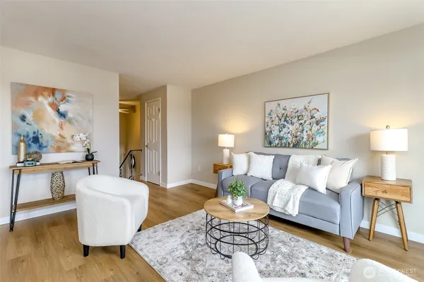 $329,950 | 112 19th Avenue Southeast, Unit 3, Puyallup, WA 98372
