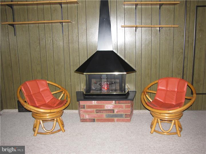40 Boncouer Road Cheltenham, PA 19012 - Photo 8 of 13 Fireplace
