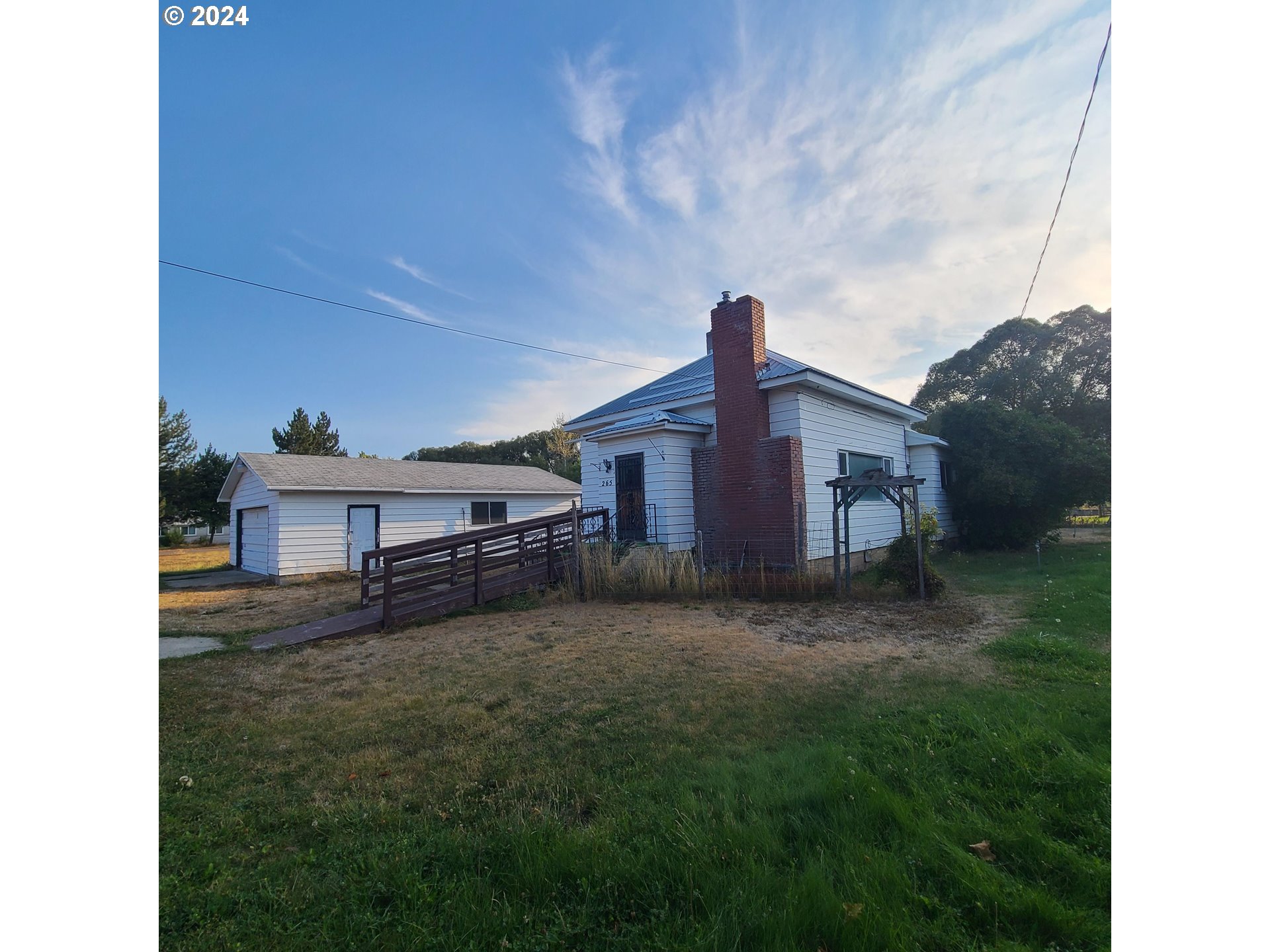 265 North 4th Street Elgin, OR 97827 - Photo 2 of 36