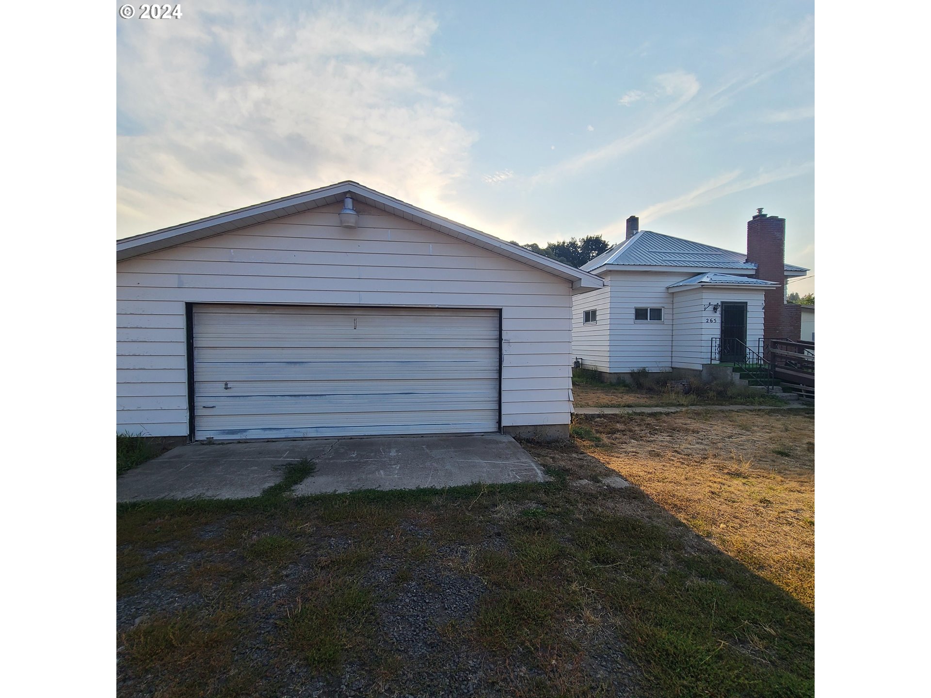 265 North 4th Street Elgin, OR 97827 - Photo 5 of 36
