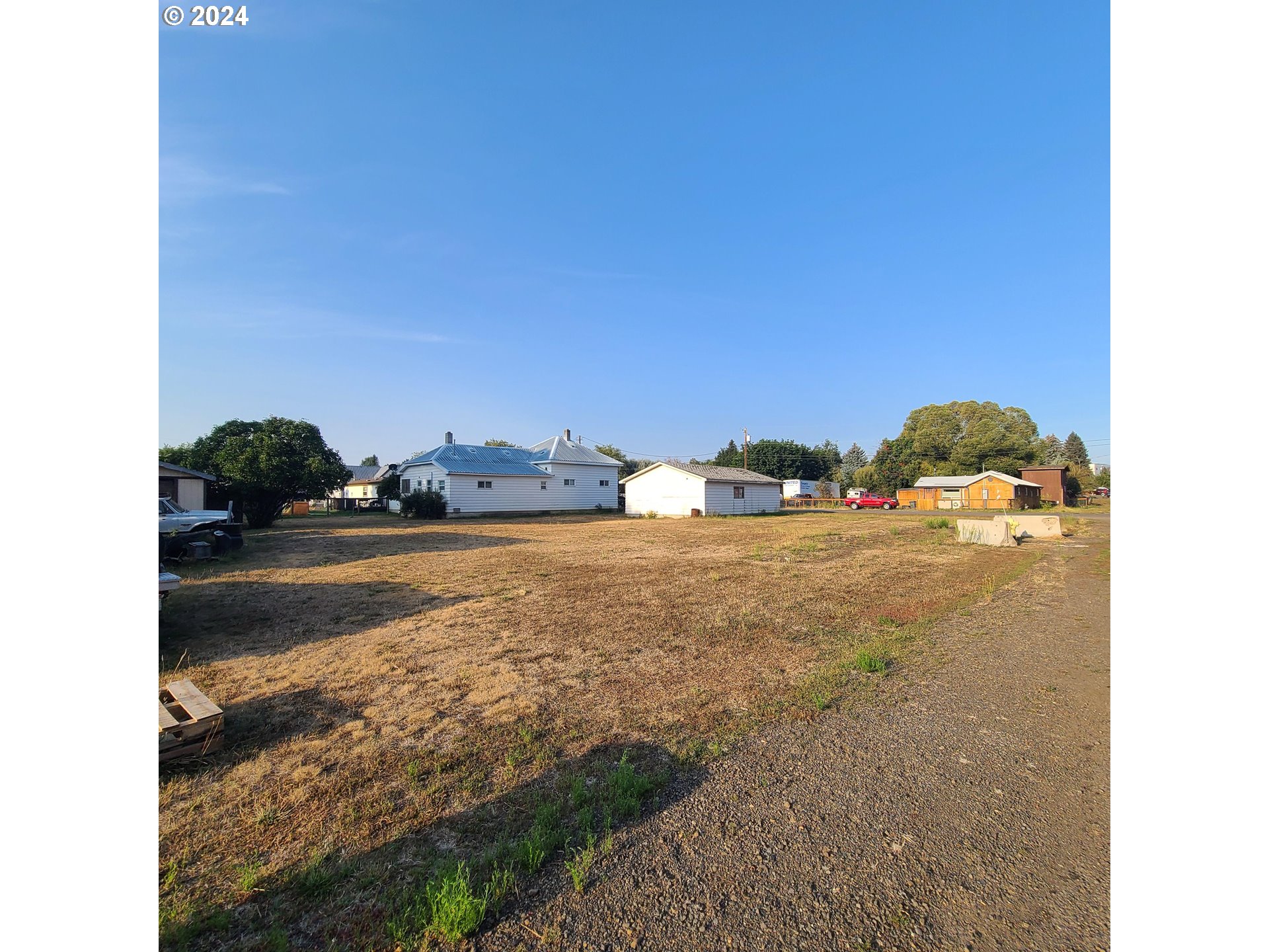 265 North 4th Street Elgin, OR 97827 - Photo 9 of 36