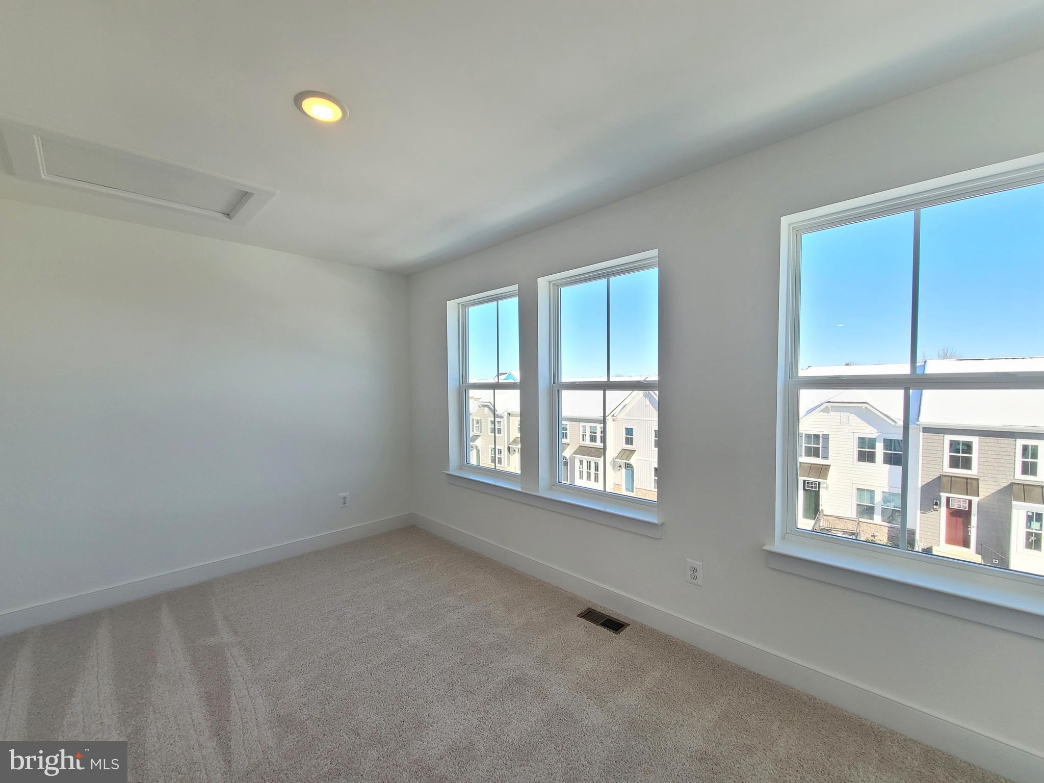 5046 Bigleaf Road Fredericksburg, VA 22407 - Photo 16 of 33 3rd Floor Second BR