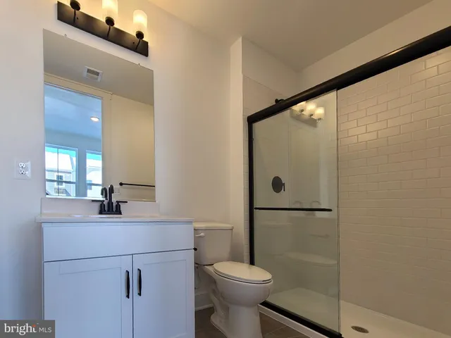 $2,950 | 5046 Bigleaf Road, Fredericksburg, VA 22407