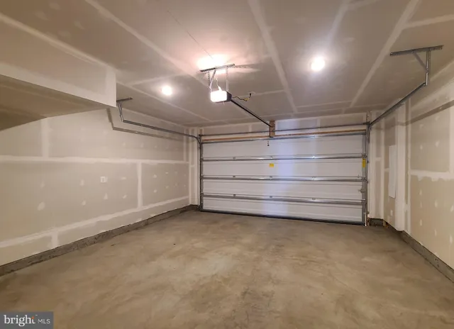 $2,950 | 5046 Bigleaf Road, Fredericksburg, VA 22407