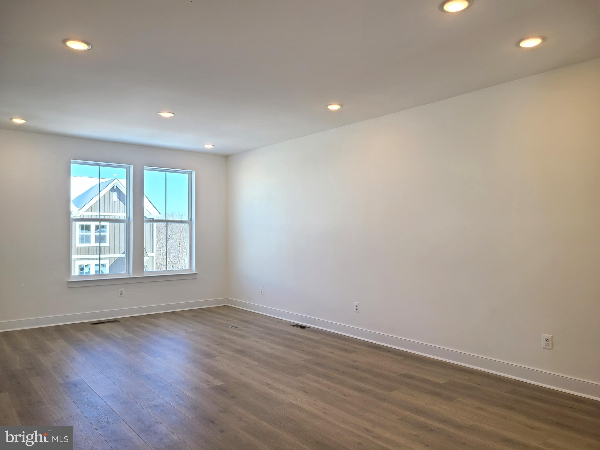 5046 Bigleaf Road Fredericksburg, VA 22407 - Photo 4 of 33 2nd Floor Great Room