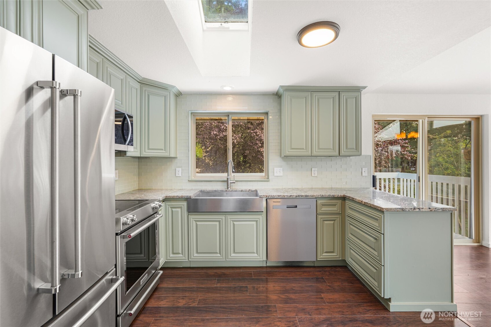 937 Rowe Road Camano Island, WA 98282 - Photo 7 of 38 Gallery Image 7