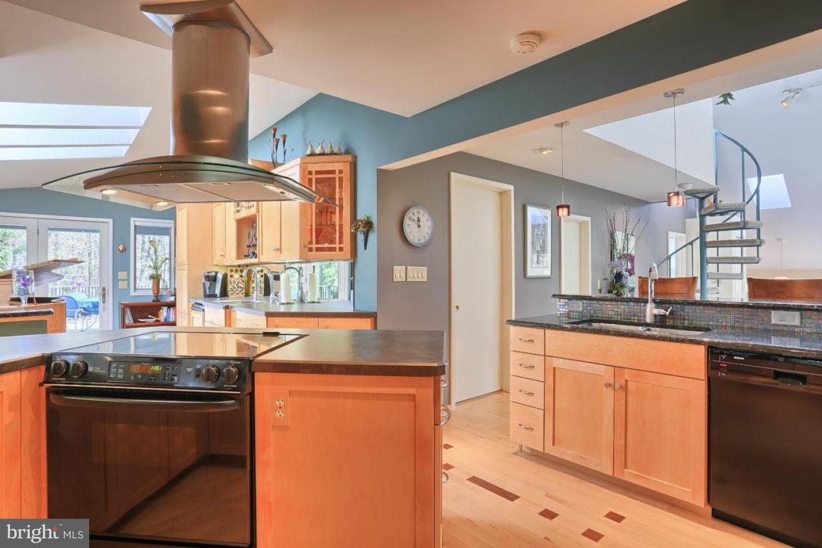 713 Hillaire Road Lancaster, PA 17601 - Photo 14 of 36 Gallery Image 14