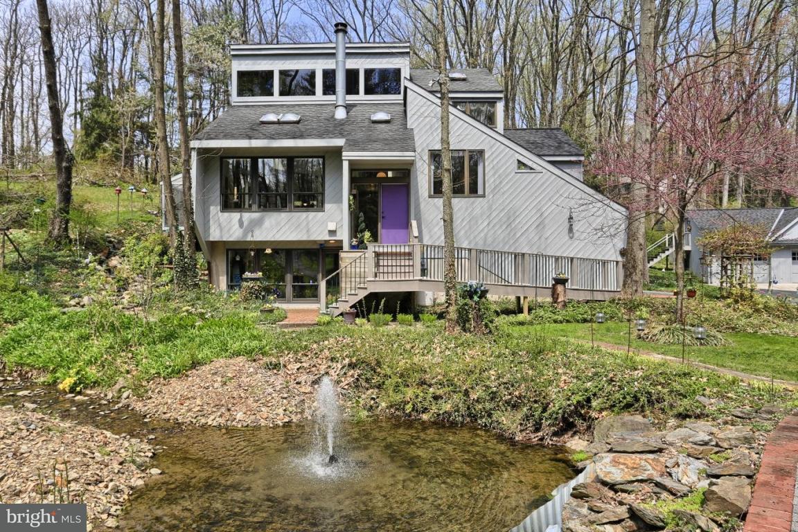 713 Hillaire Road Lancaster, PA 17601 - Photo 3 of 36 Gallery Image 3