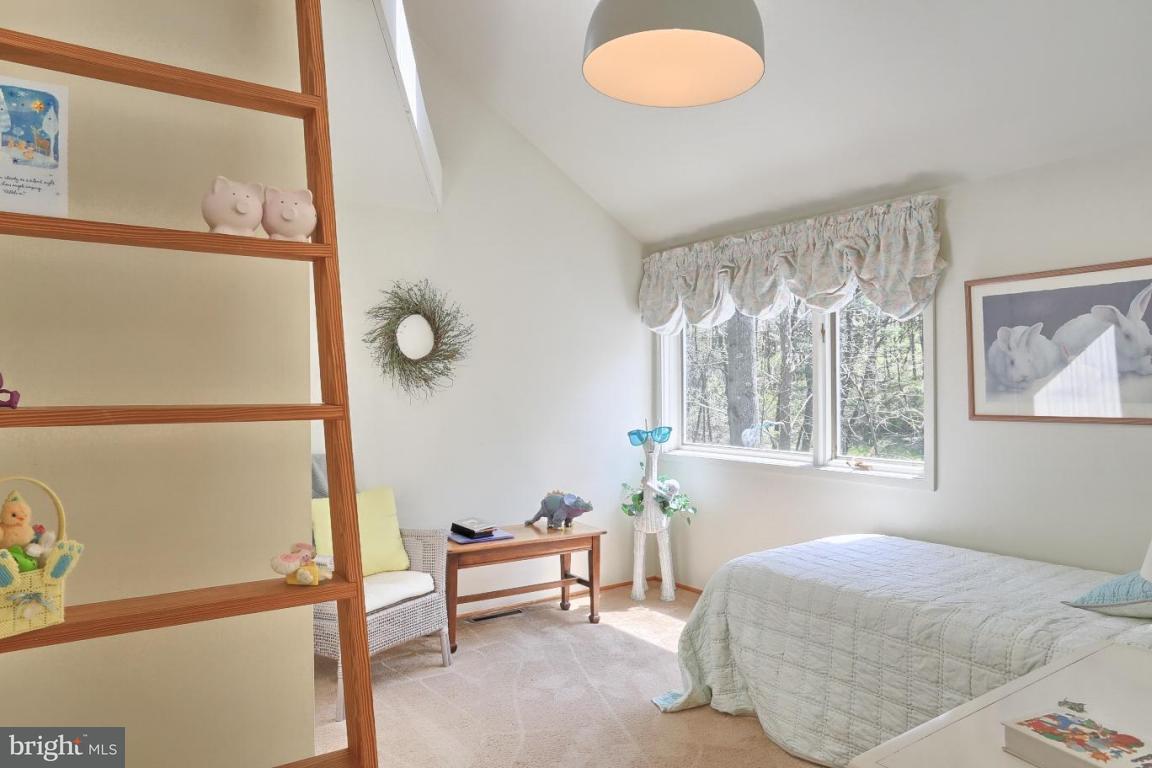 713 Hillaire Road Lancaster, PA 17601 - Photo 30 of 36 Gallery Image 30