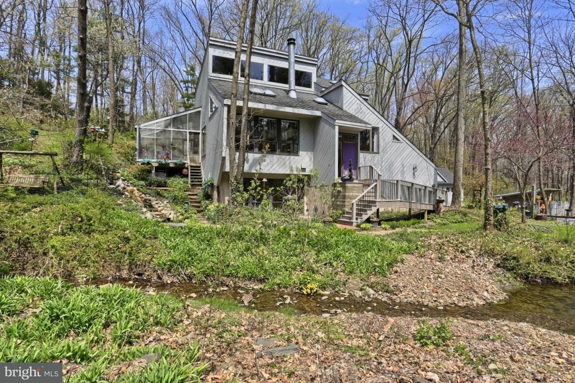 713 Hillaire Road Lancaster, PA 17601 - Photo 4 of 36 Gallery Image 4