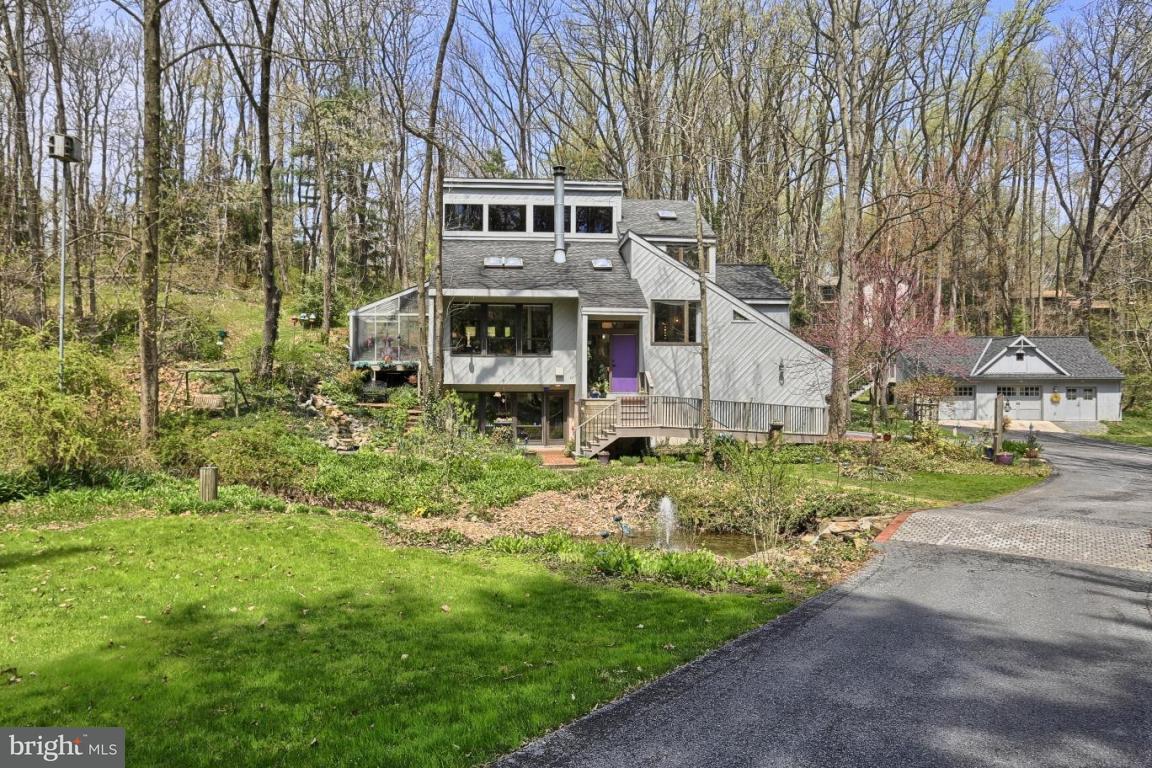713 Hillaire Road Lancaster, PA 17601 - Photo 5 of 36 Gallery Image 5