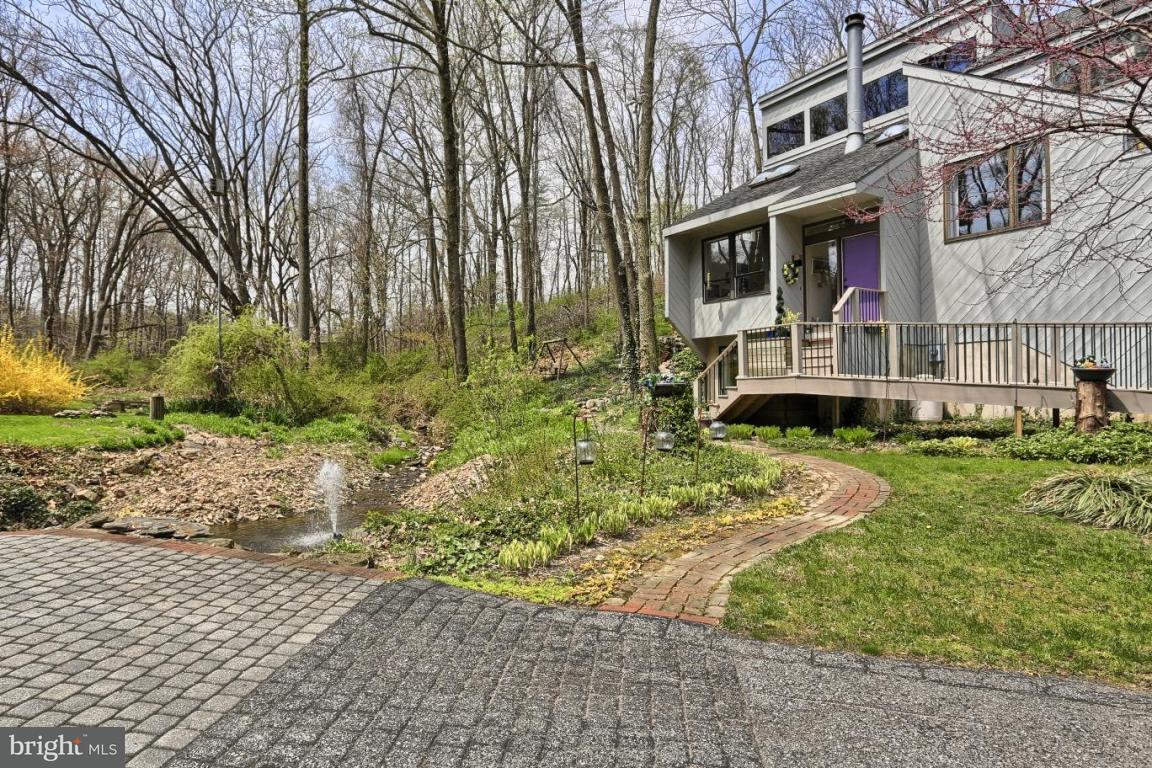 713 Hillaire Road Lancaster, PA 17601 - Photo 8 of 36 Gallery Image 8