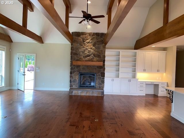 19763 Parrish Road Oregon City, OR 97045 - Photo 11 of 28 a living room with a fireplace