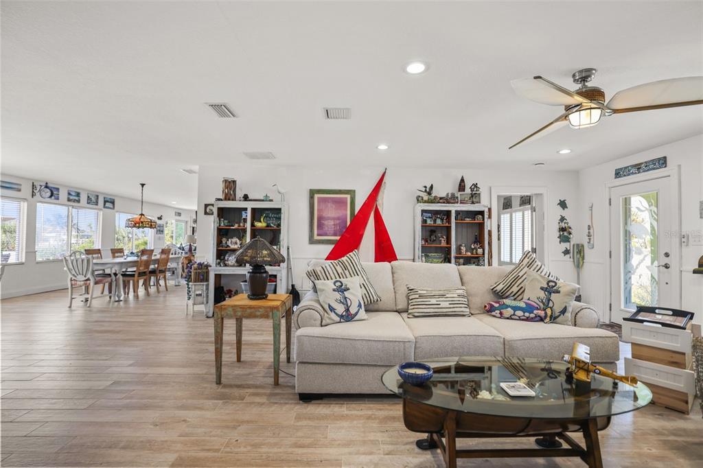 600 Normandy Road Madeira Beach, FL 33708 - Photo 5 of 47