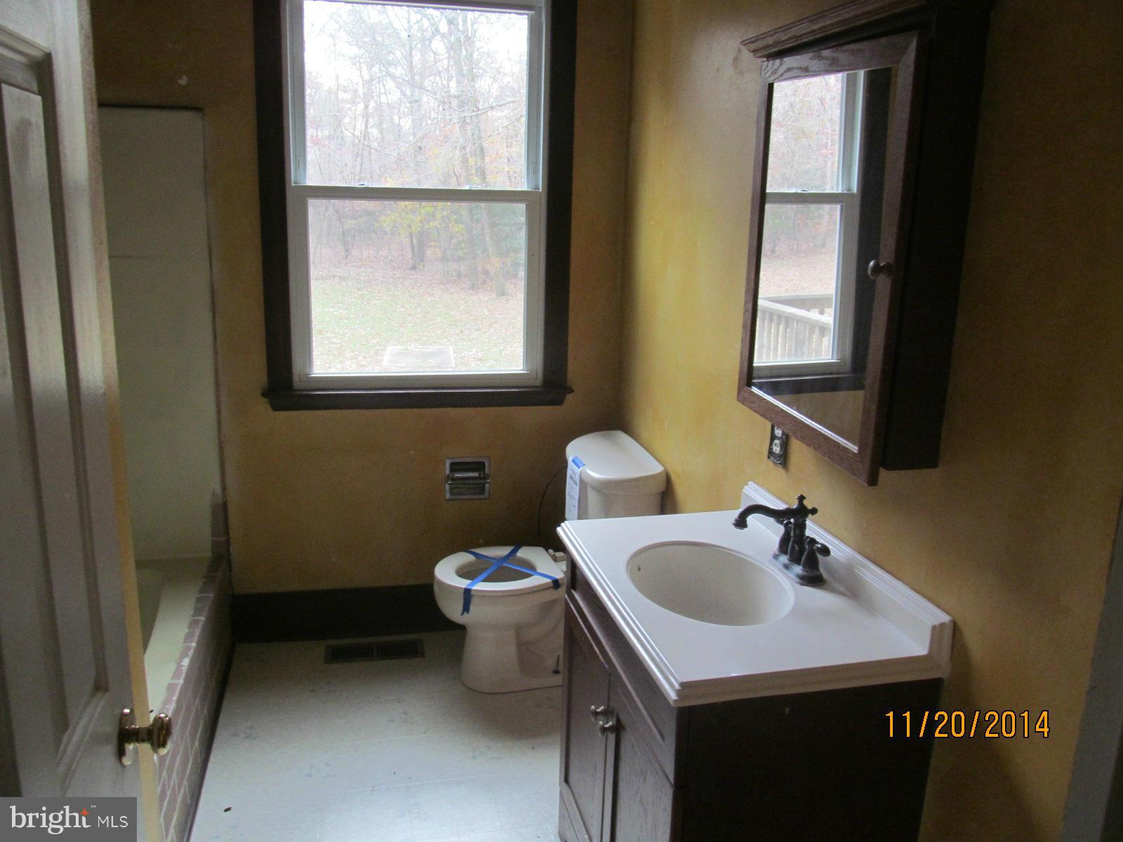 14671 Cherry Lane Ridgely, MD 21660 - Photo 11 of 16 Bath