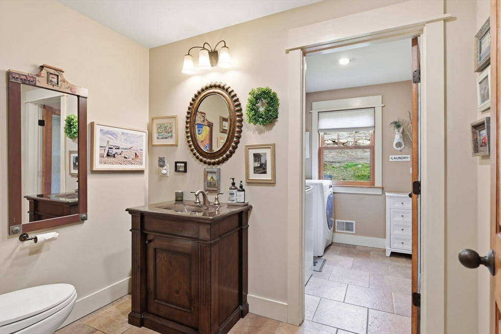 329 Southampton Road Westhampton, MA 01027 - Photo 11 of 40