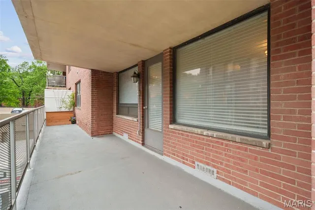 $229,000 | 4466 West Pine Boulevard, Unit 2E, St. Louis, MO 63108