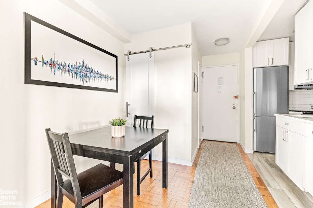 101 West 12th Street, Unit 8Z Manhattan, NY 10011 - Photo 4 of 8