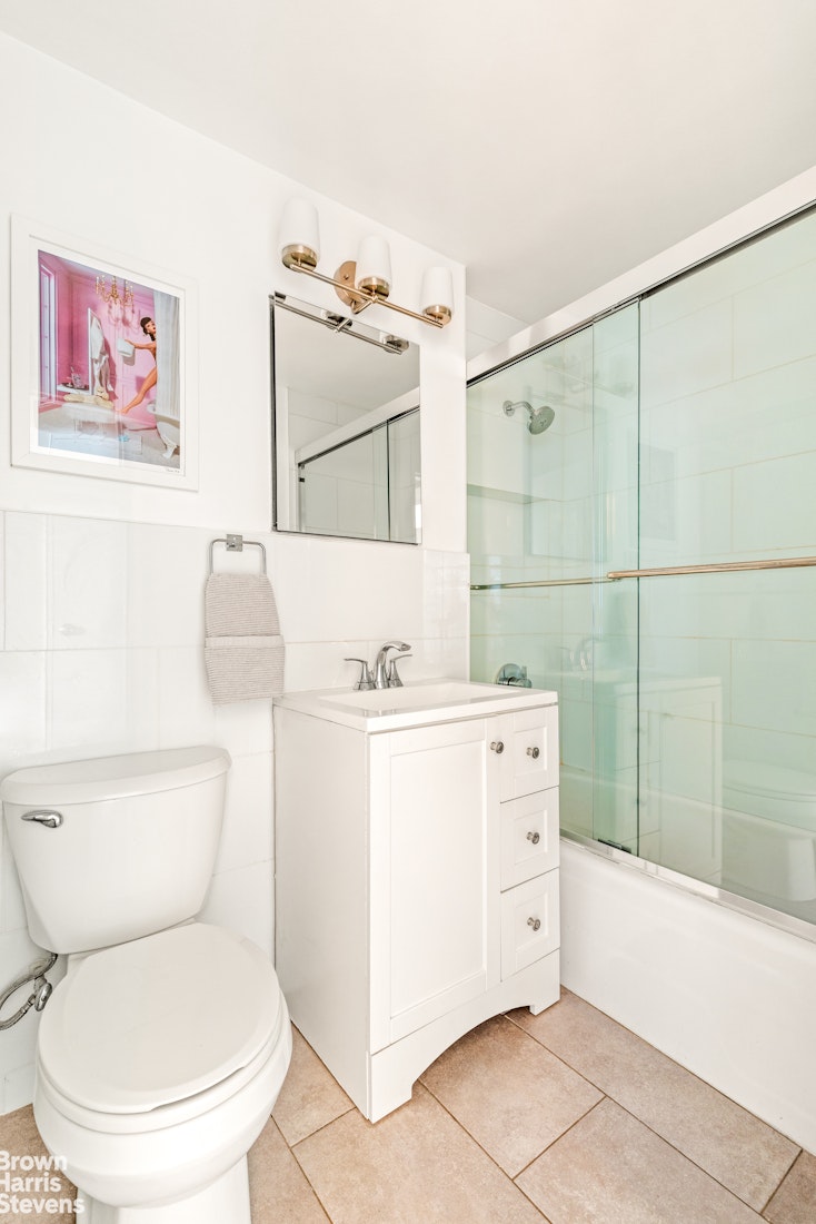 101 West 12th Street, Unit 8Z Manhattan, NY 10011 - Photo 6 of 8