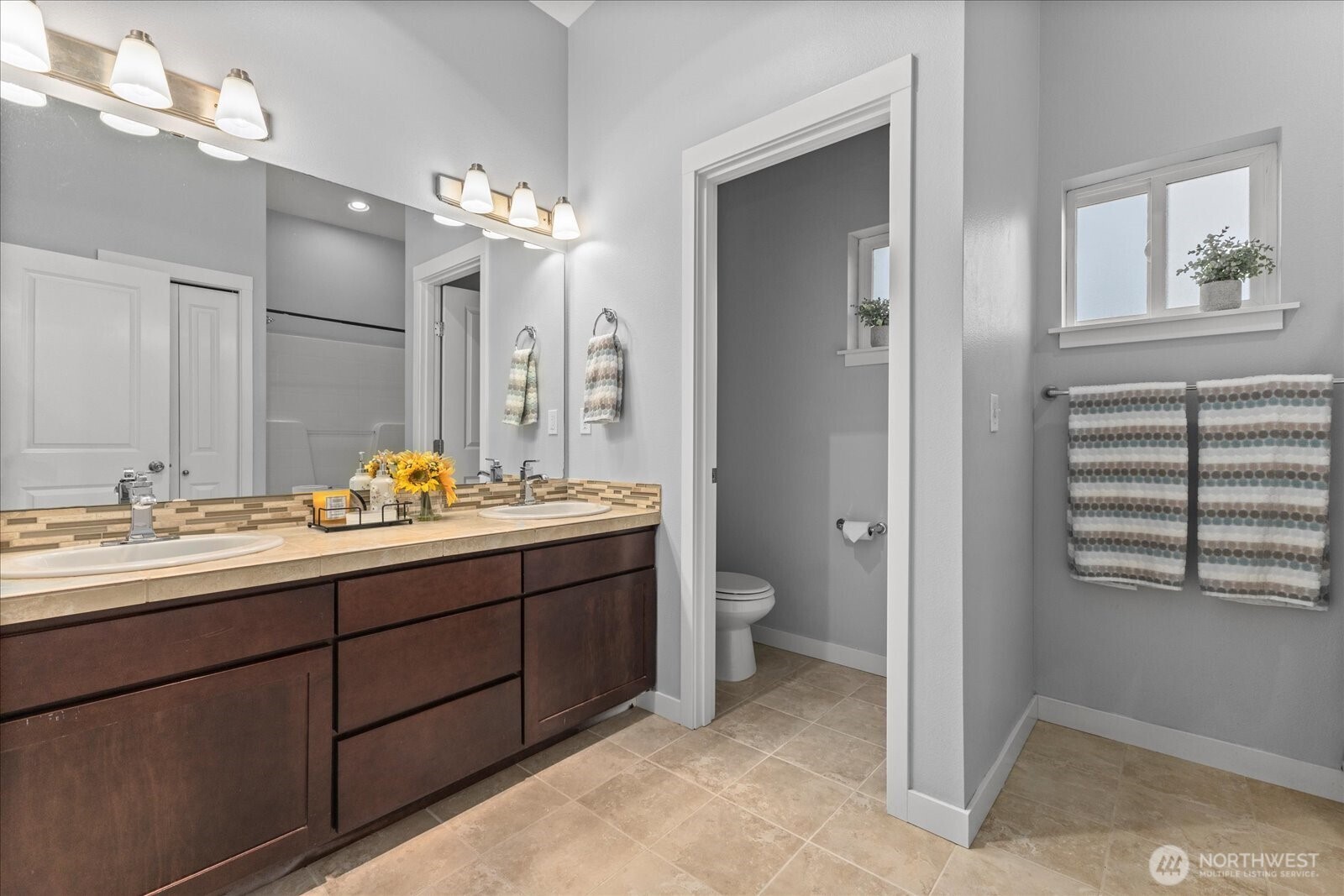 930 North 96th Street Seattle, WA 98103 - Photo 21 of 33