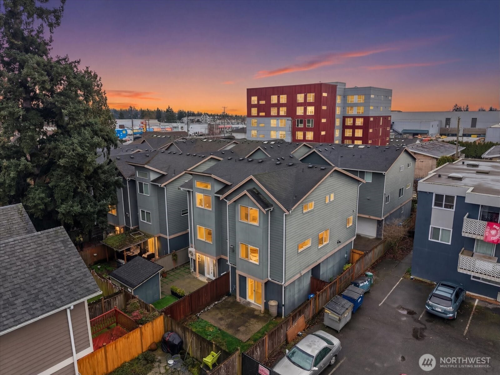 930 North 96th Street Seattle, WA 98103 - Photo 28 of 33