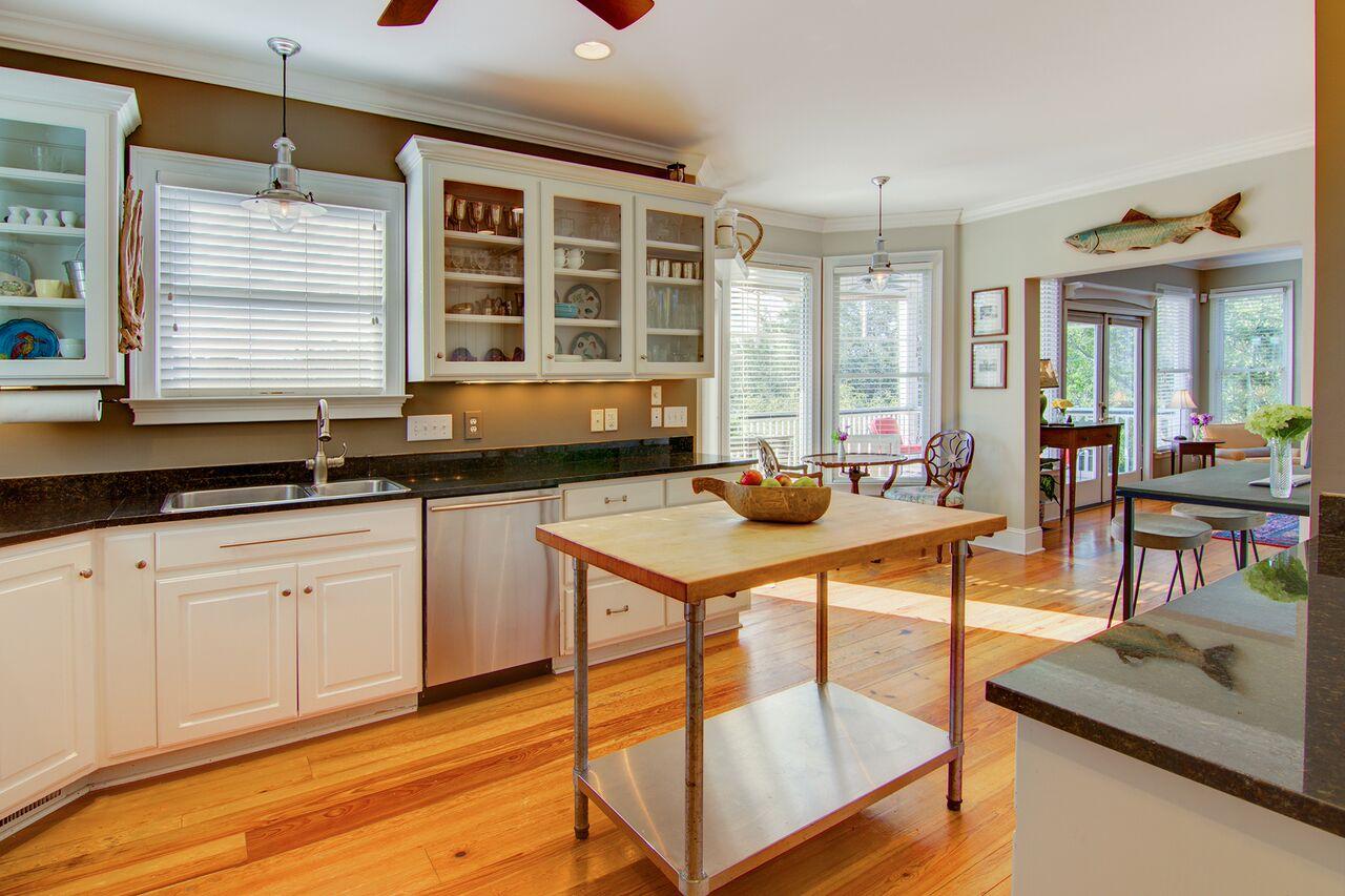 370 Commonwealth Road Mount Pleasant, SC 29466 - Photo 22 of 75 37