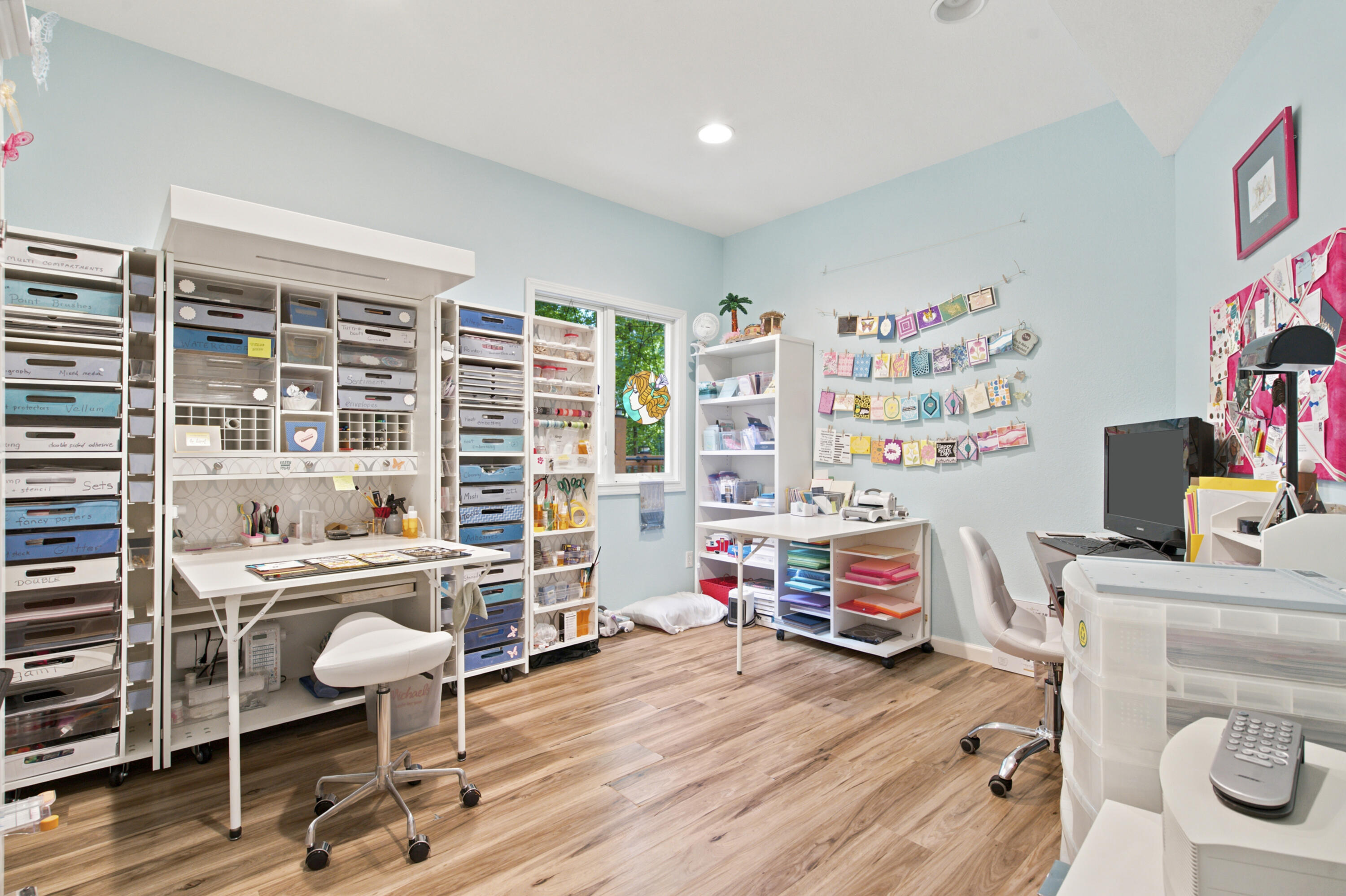 203 Queensberry Road Reeds Spring, MO 65737 - Photo 51 of 80 Hobby Rm or 4th BR w/chiffadore