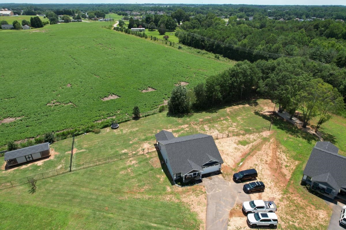 181 Aldrich Road Chesnee, SC 29323 - Photo 6 of 30
