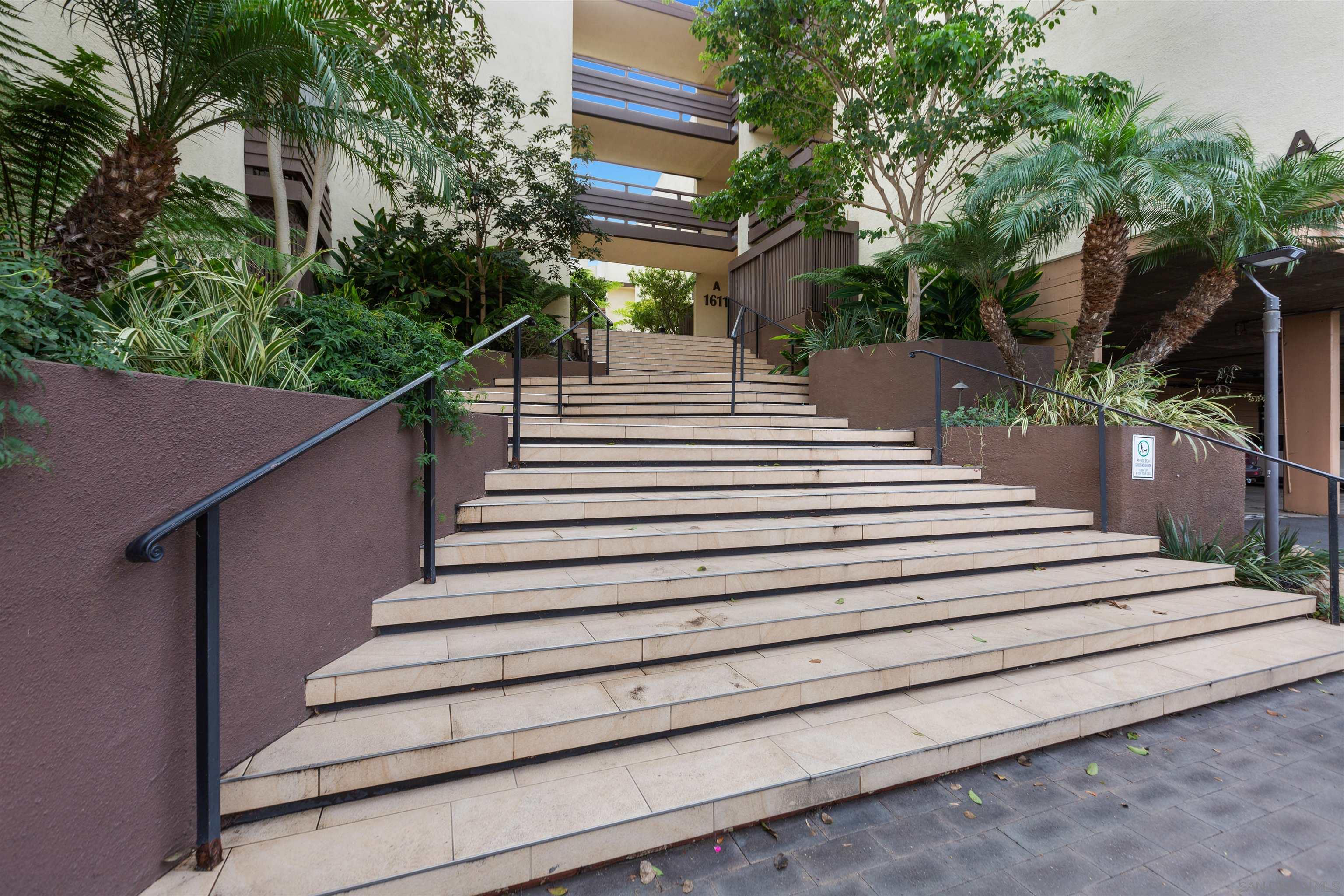 1621 Unit E 217, Unit E217 San Diego, CA 92108 - Photo 28 of 45 a view of street with seating space