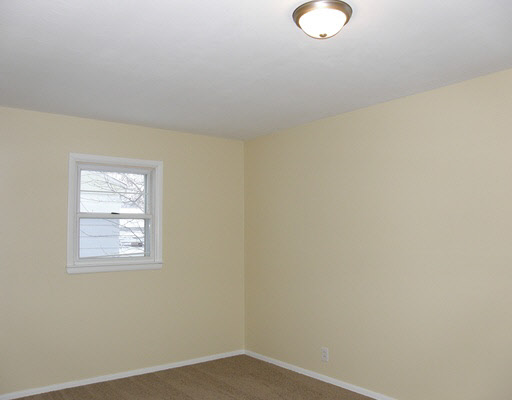 1625 Ryer Street South Bend, IN 46628 - Photo 9 of 14 Gallery Image 9