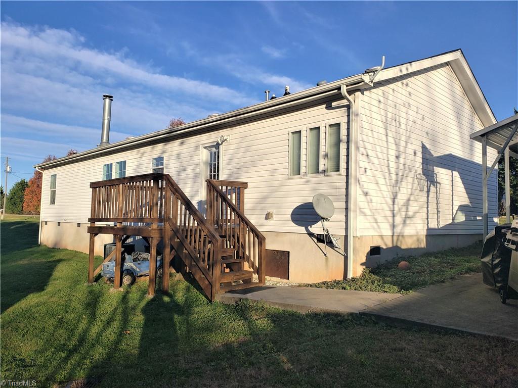 394 Old Offen Po Road Traphill, NC 28685 - Photo 5 of 19 Gallery Image 5