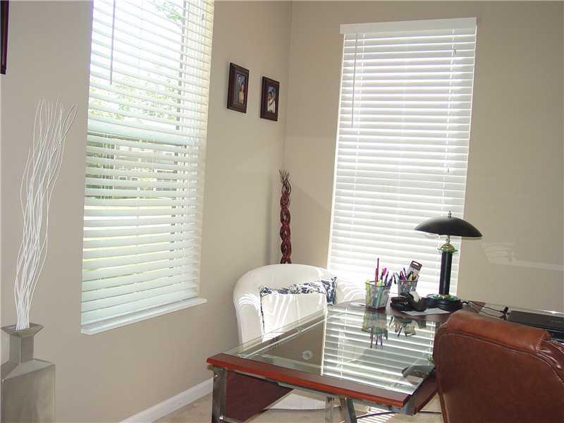 10533 Sugar Ridge Way Indianapolis, IN 46239 - Photo 11 of 24 Gallery Image 11