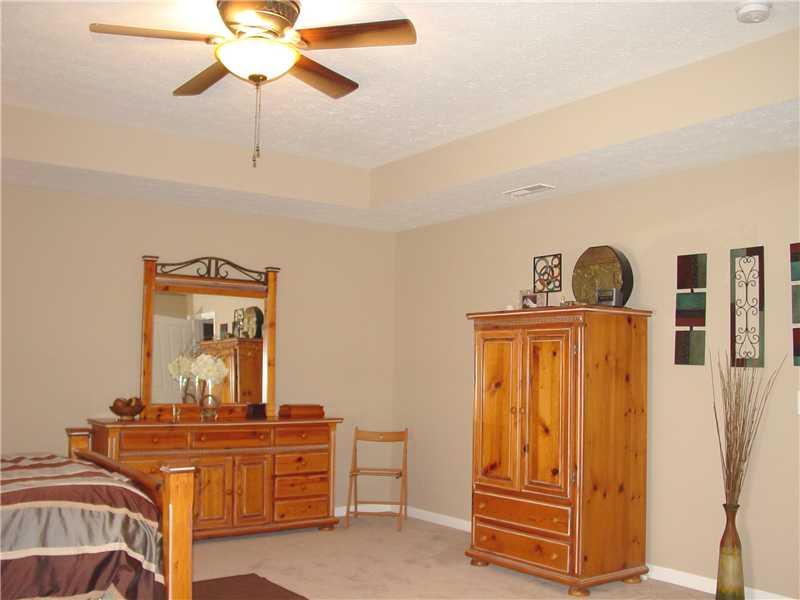 10533 Sugar Ridge Way Indianapolis, IN 46239 - Photo 14 of 24 Gallery Image 14