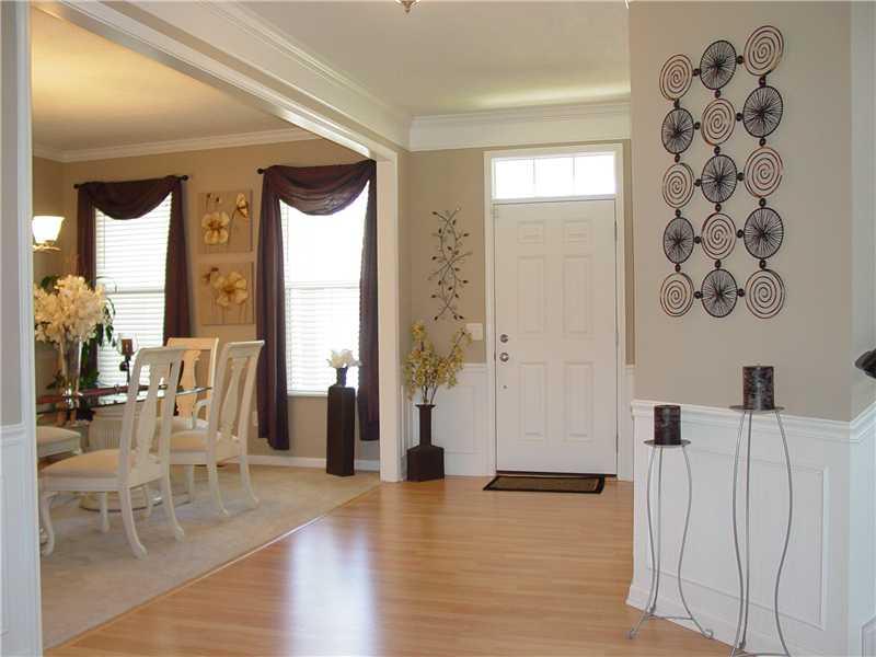 10533 Sugar Ridge Way Indianapolis, IN 46239 - Photo 3 of 24 Gallery Image 3
