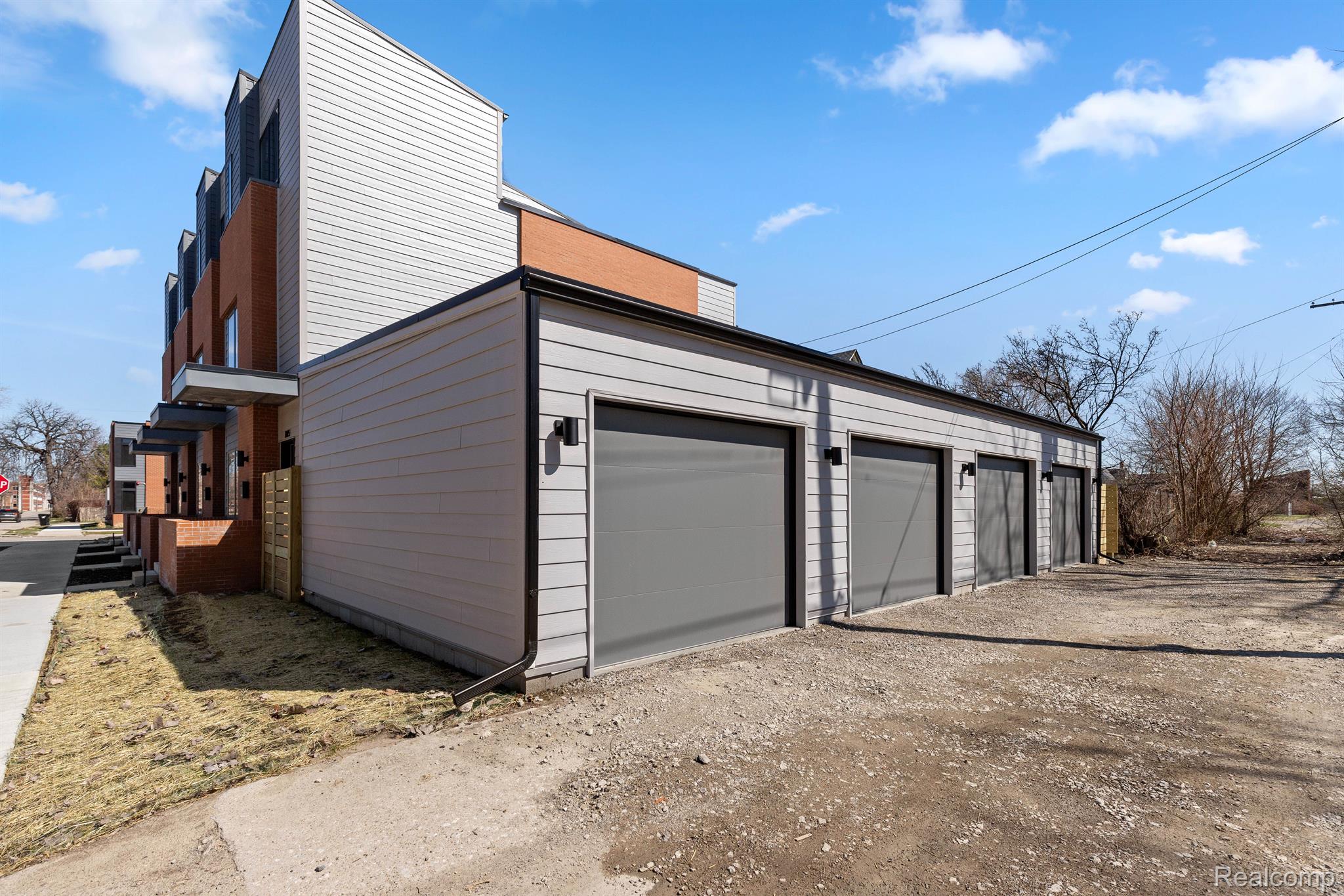1807 Perry Street, Unit 10 Detroit, MI 48216 - Photo 37 of 38 Gallery Image 37