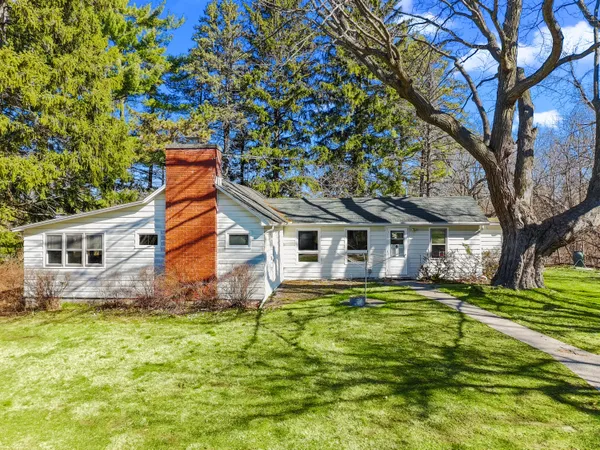 $589,000 | W3676 Highway 50, Geneva, WI 53147