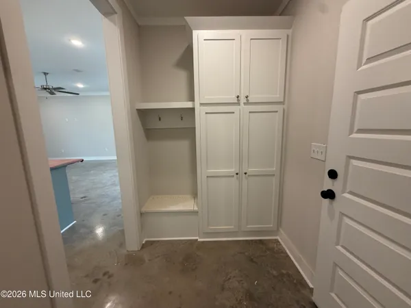 $302,640 | 196 Lake Harbor Road, Brandon, MS 39047